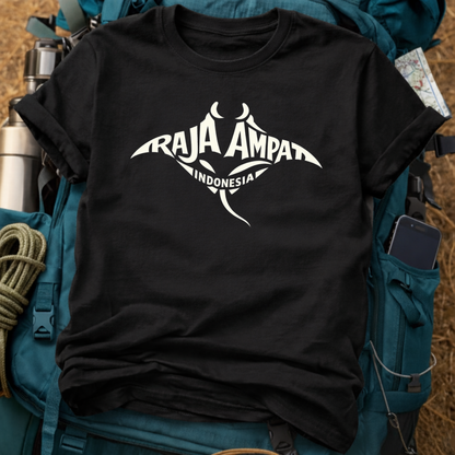Raja Ampat Indonesia T-Shirt - Manta Ray Dive Graphic Tee
